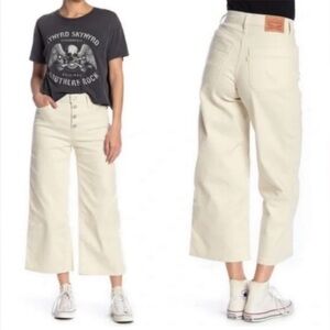 Levi’s Mile High Cropped Wide Leg Button Fly Jean in Cream Size 24